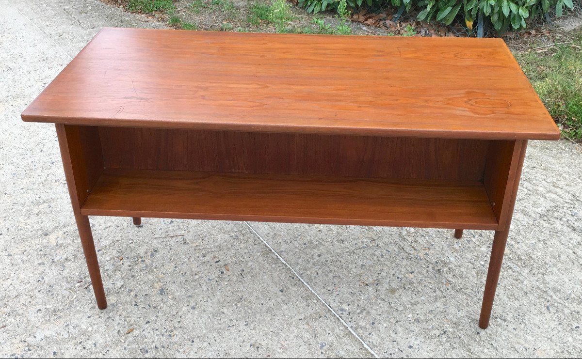 Vintage Scandinavian Mid Century Desk In Rosewood Veneer. Denmark 1960s - 1970s.-photo-1