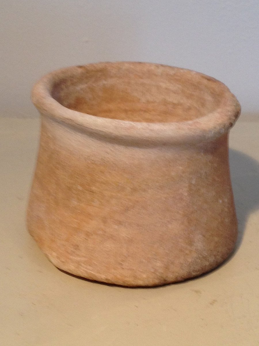 Pot à fard en albâtre rubané. Culture Kerman, Asie Centrale, (Iran) Bactriane 2500-2100 av JC.-photo-2