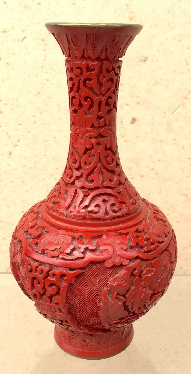 Petit Vase En Laque De Cinabre Sur Laiton émaillé Bleu. Chine Deuxième Moitié Du XXe Siècle. -photo-4