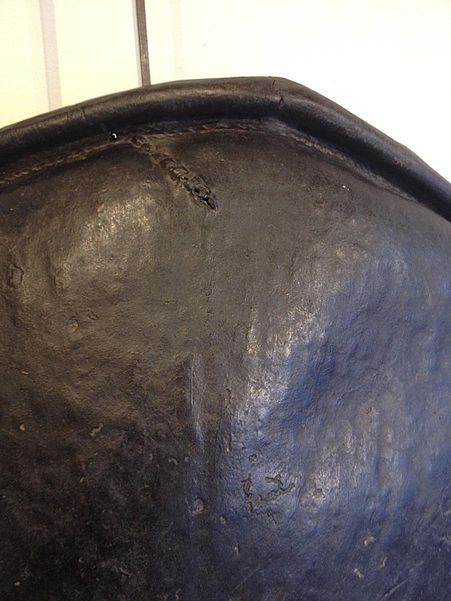 Leather East African Shield, Ethiopia Middle 20th Century.-photo-1