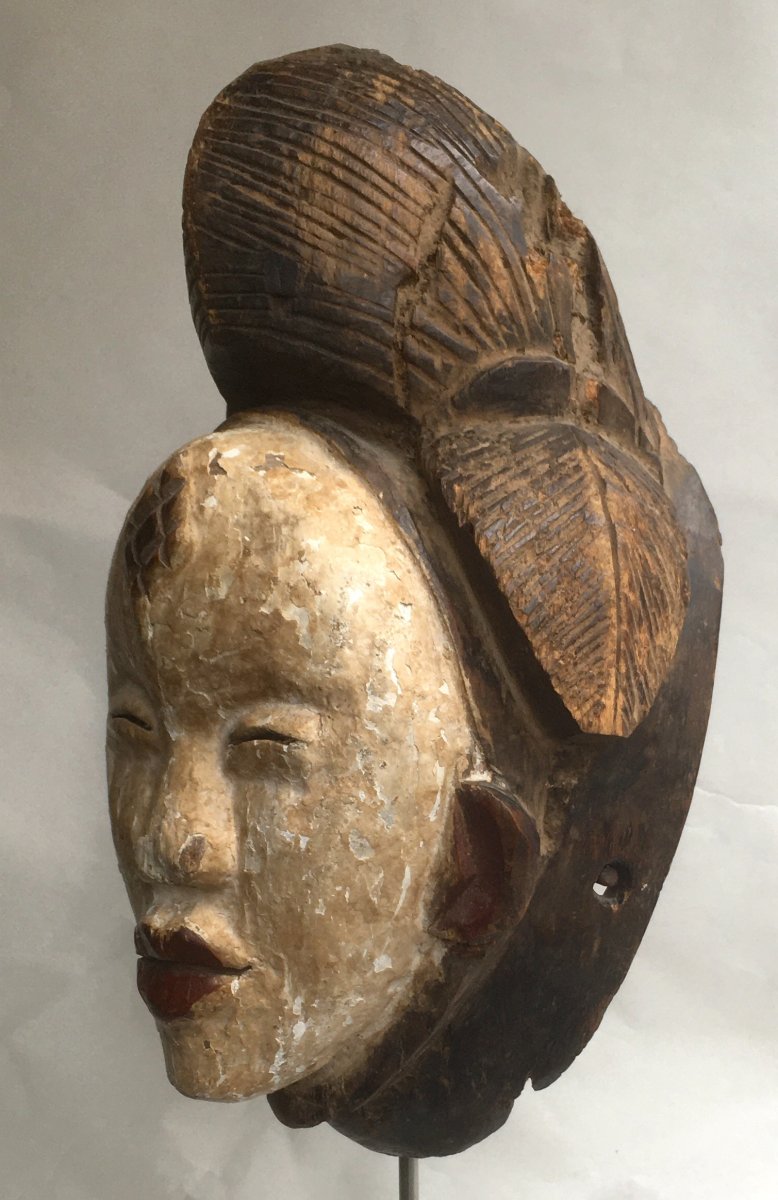 Okuyi Mask For Funeral Ceremony. Softwood And Kaolin. Pounou, Gabon. Early 20th Century-photo-4