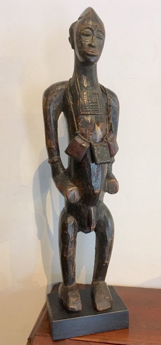 Statue Senoufo En Bois à Patine Sombre. République De Côte d'Ivoire, Début XXe Siècle. 