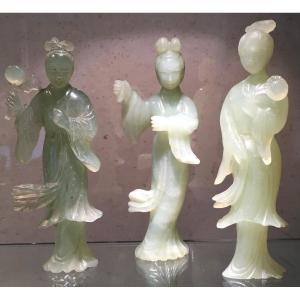 Statuettes Of Three Immortelles In Green Jade. China 19th - 20th Century.