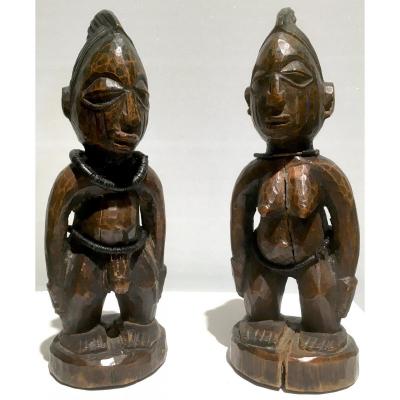 Couple Of Ibedji Statuettes. Wood With Patina Of Use. Yoruba, Nigeria Benin. Mid-20th Century.