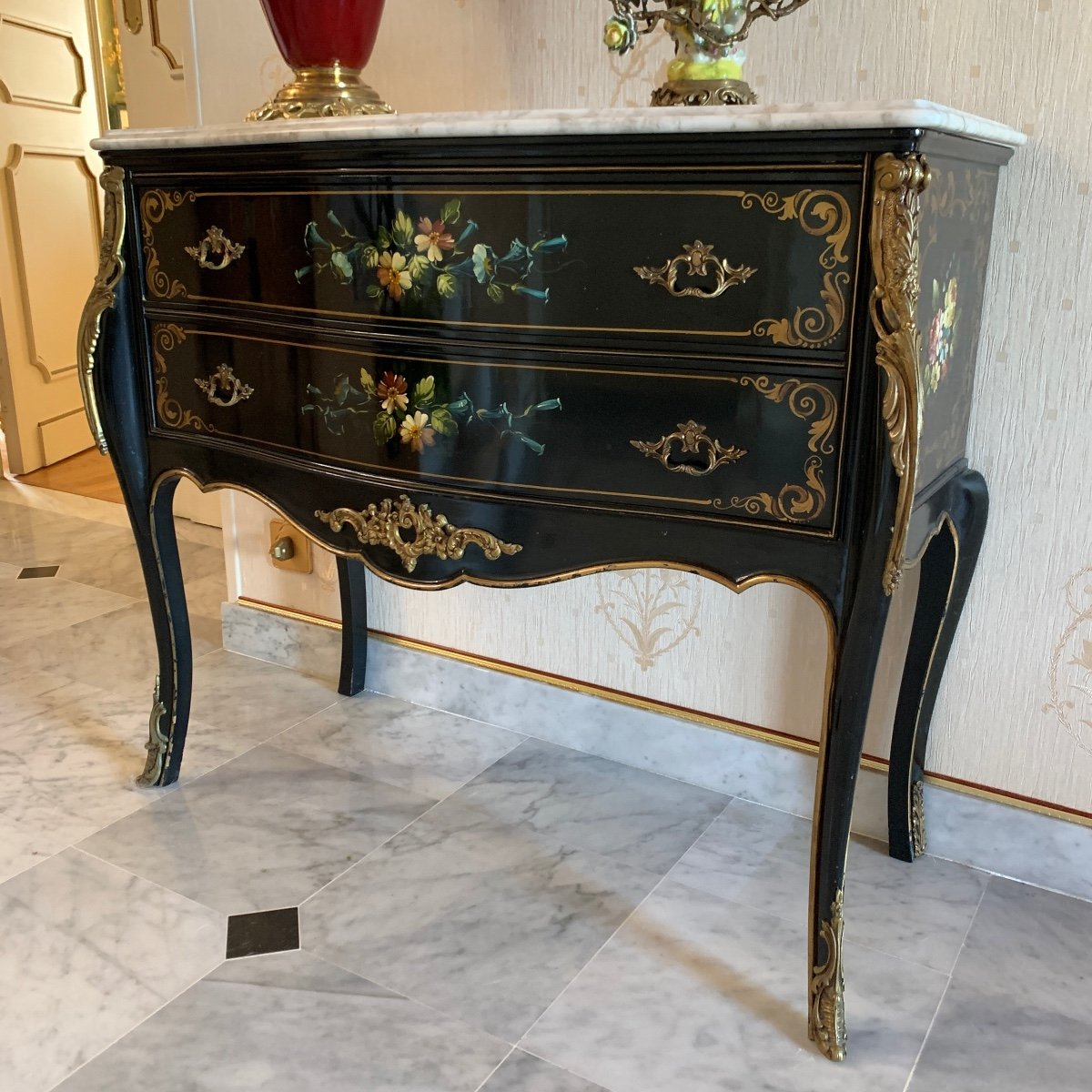 Commode Sauteuse Bois Laqué Noir - Style Louis XV-photo-2