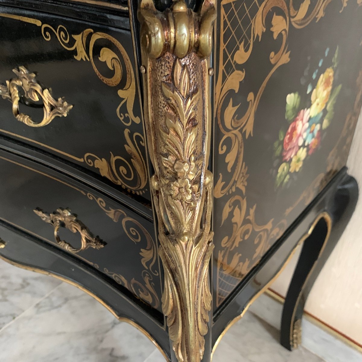 Commode Sauteuse Bois Laqué Noir - Style Louis XV-photo-5