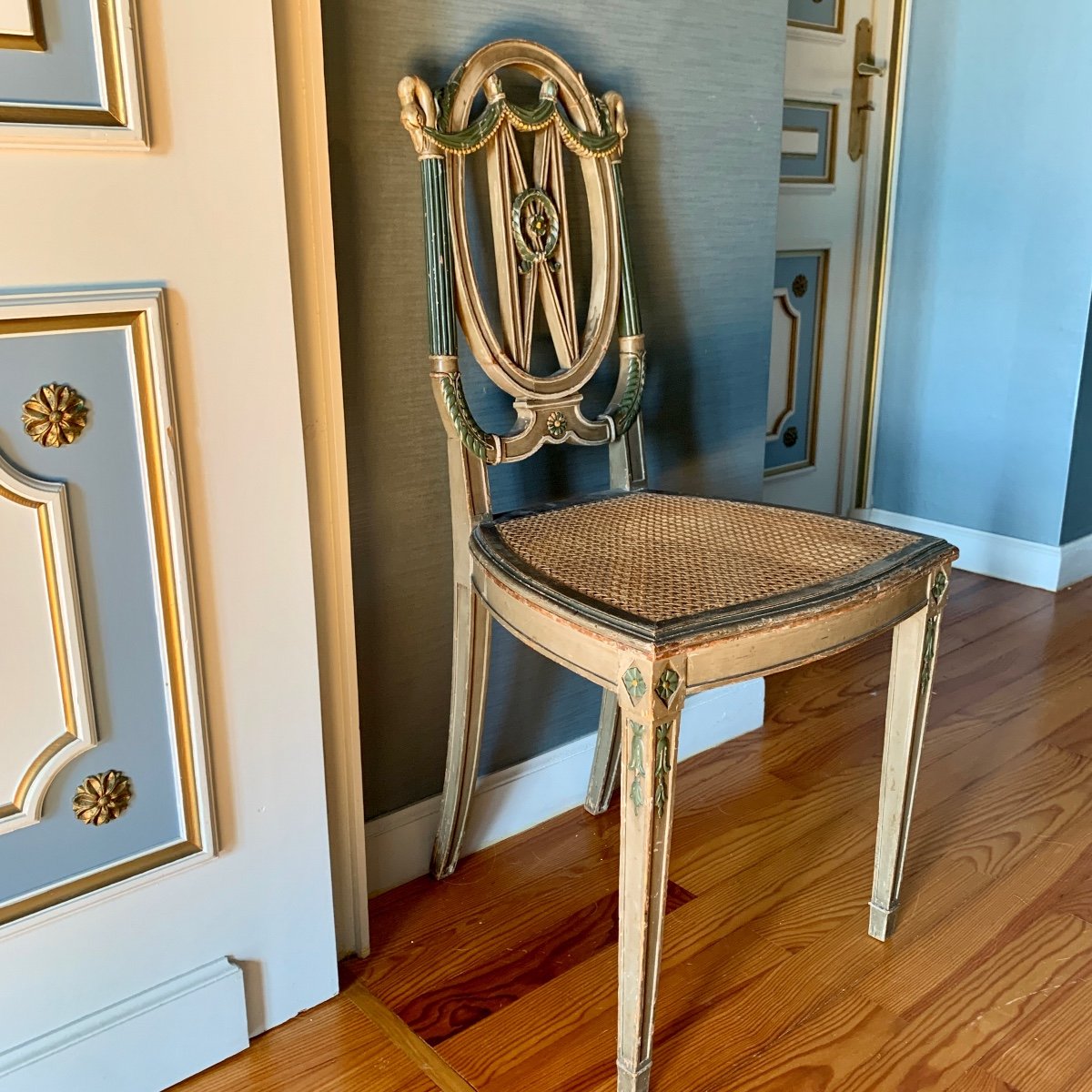 Pair Of 19th Century Medallion Back Chairs-photo-3