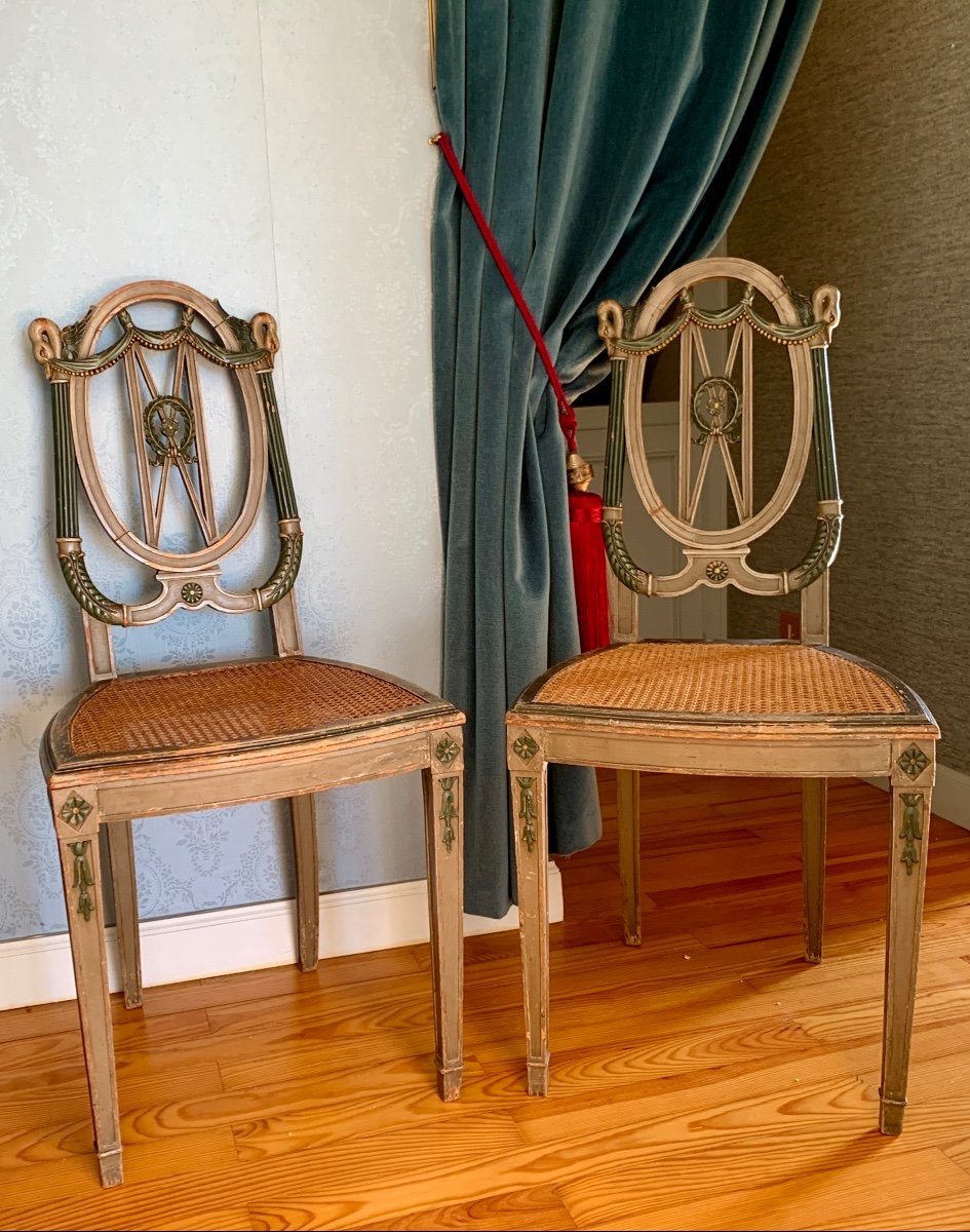 Pair Of 19th Century Medallion Back Chairs-photo-8