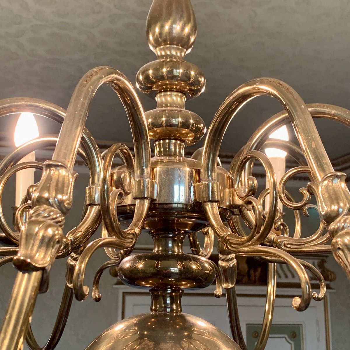 XXth Century Classic Gilded Brass Chandelier-photo-1