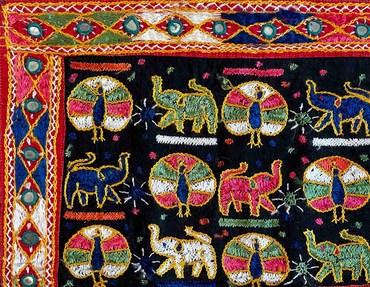 Indian Textile 20th 84 X 50 - No. 720-photo-4