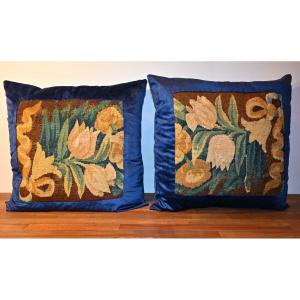 Pair Of Flanders Tapestry Cushions 17th Century - No. 1334