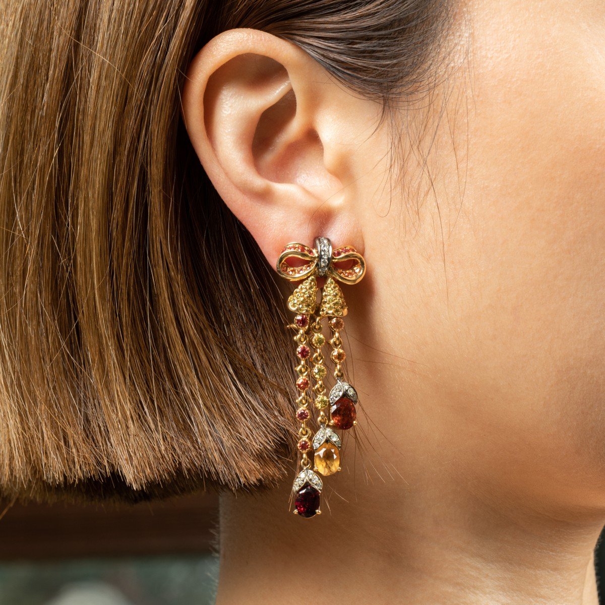 Vintage Earrings In Gold And Fine Stones-photo-2