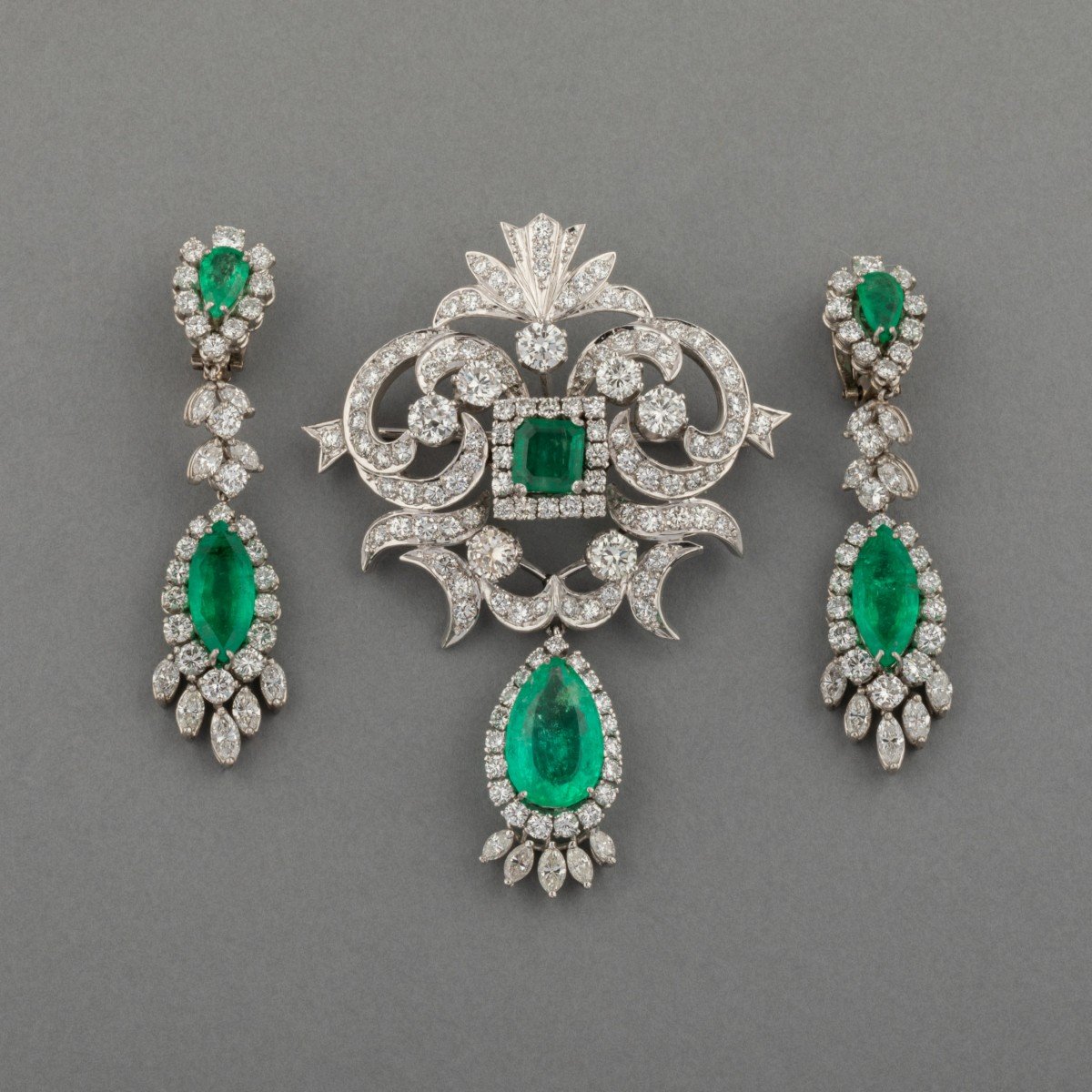 Parure Vintage En Or 12 Carats De Diamants Et 14 Carats d'Emeraudes-photo-1