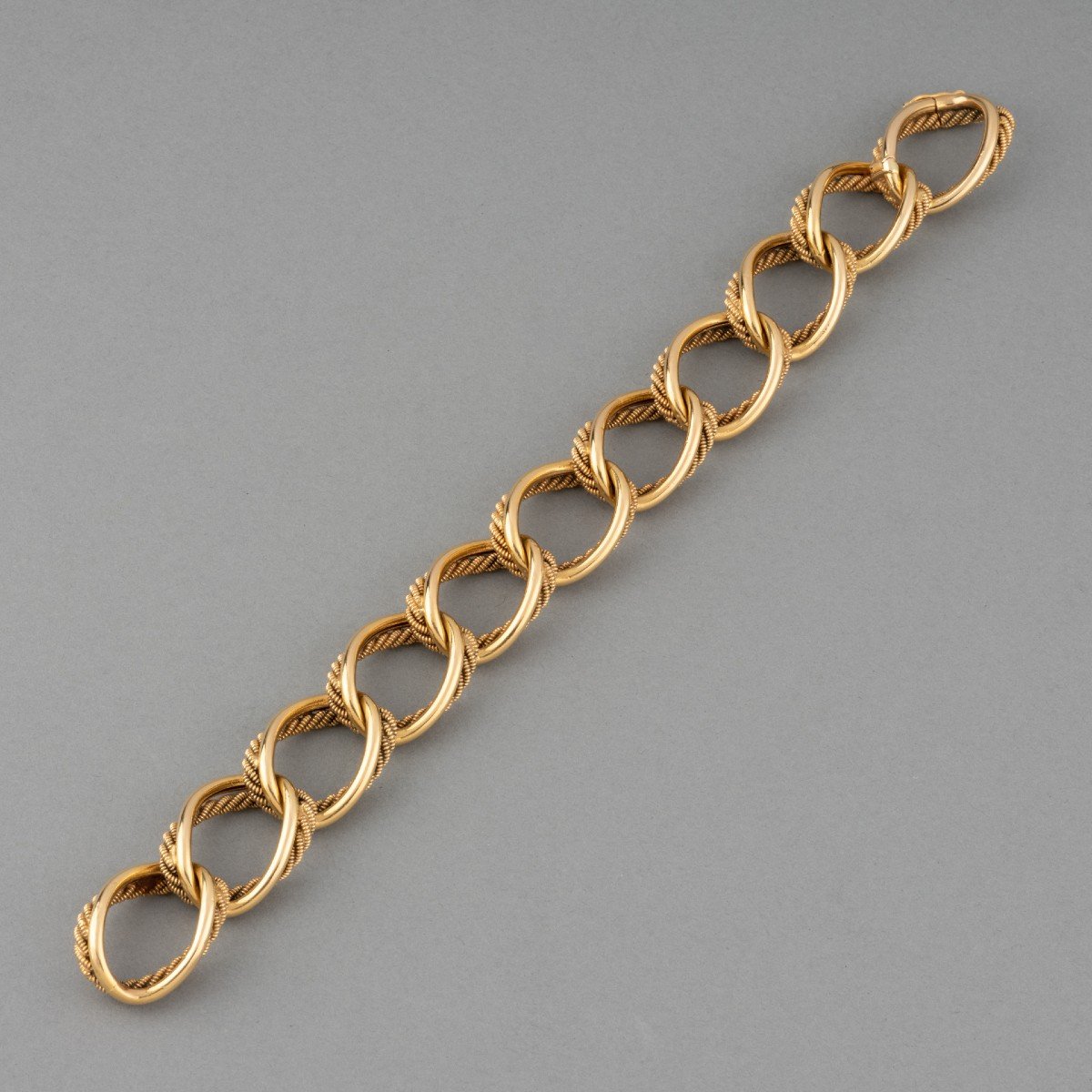Vintage Gold Bracelet-photo-3