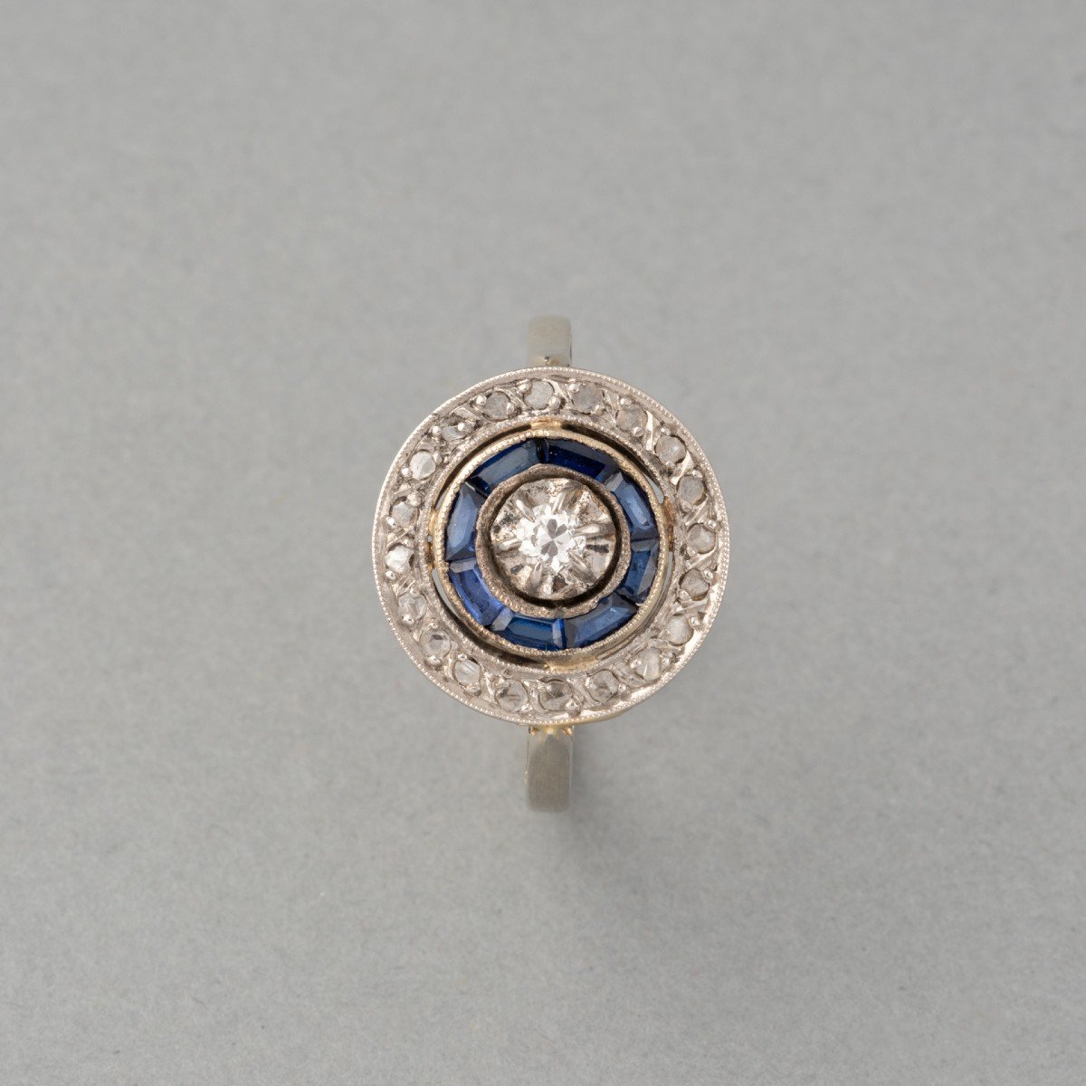 Old French Art Deco Ring In Gold Diamonds And Sapphires-photo-3