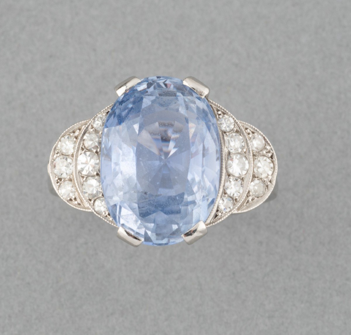 Antique French Platinum Ring With Diamonds And Certified Ceylon Sapphire Of 9.84 Carats