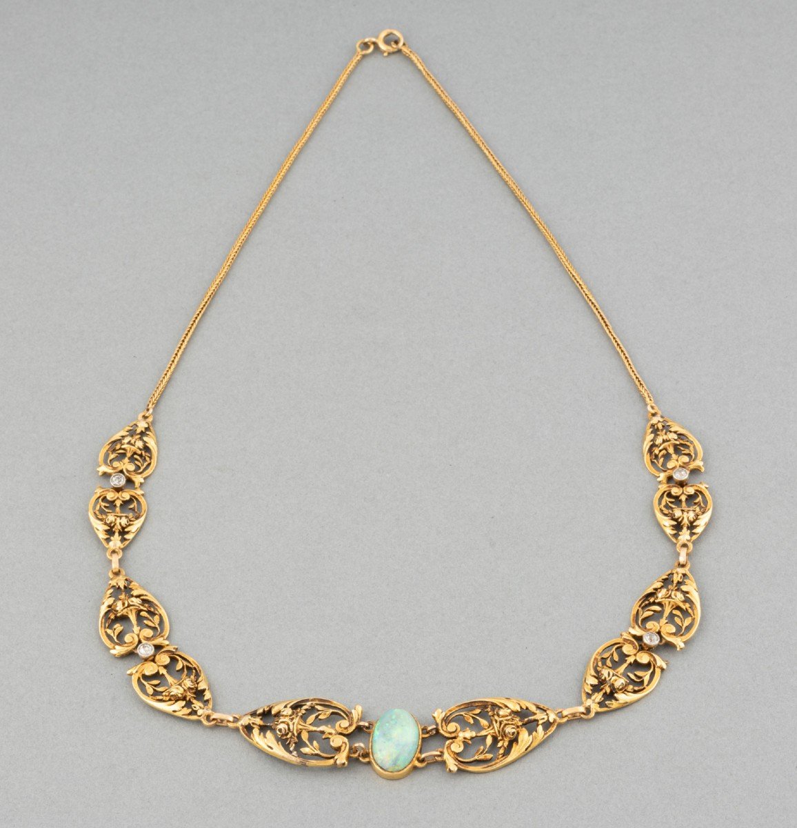 Collier Français Ancien Art Nouveau En Or Et Opale