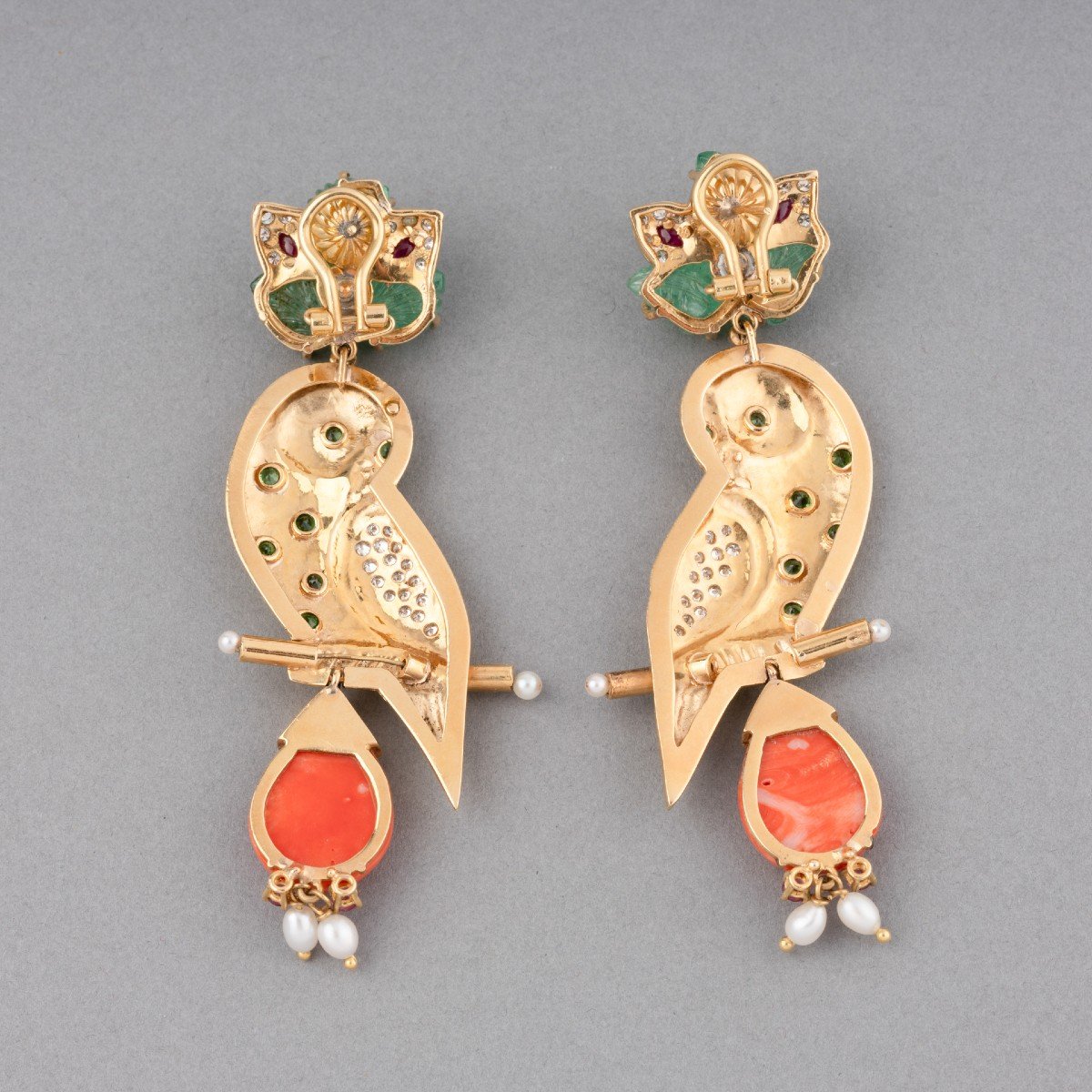 Boucles d'Oreilles  Italiennes Vintage En Or Diamants Emeraudes Et Corail-photo-1