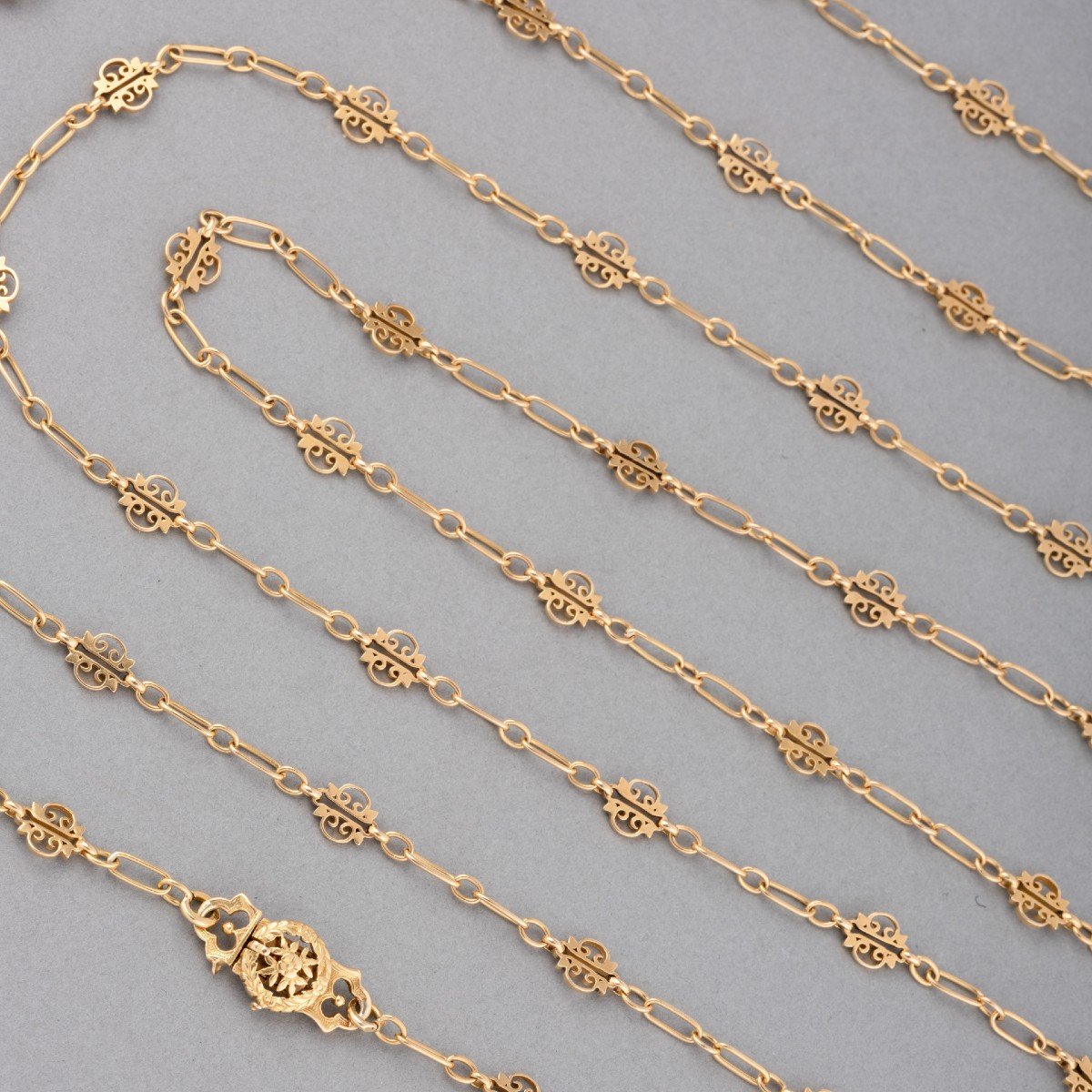 Antique French Filigree Chain Necklace In Gold -photo-3