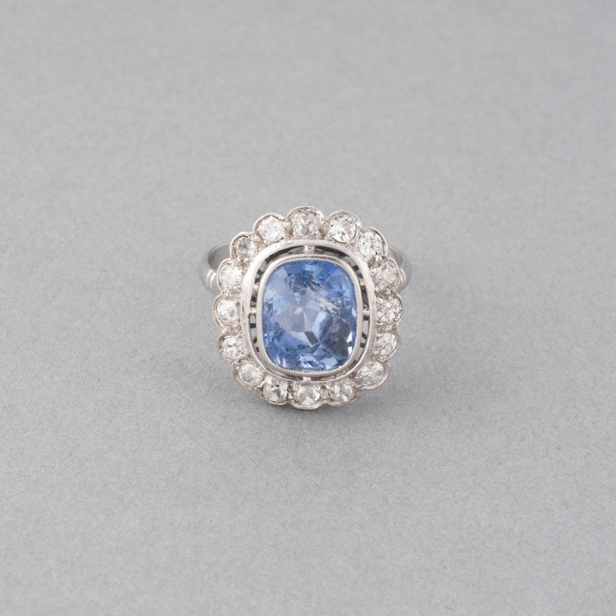 Antique French Art Deco Platinum Diamond And 4 Carat Sapphire Ring-photo-3