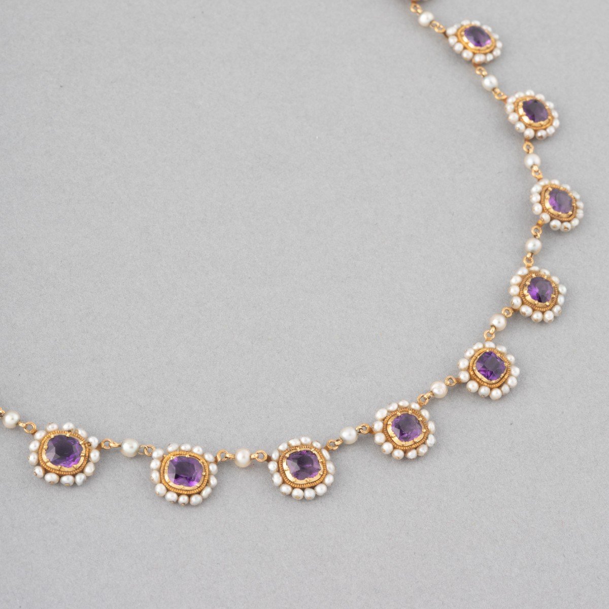 Antique 19th Century French Necklace In Gold, Amethysts And Pearls-photo-3