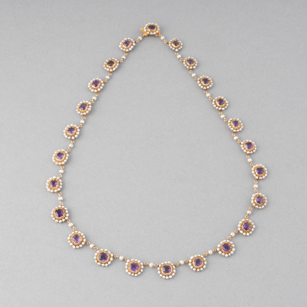 Antique 19th Century French Necklace In Gold, Amethysts And Pearls