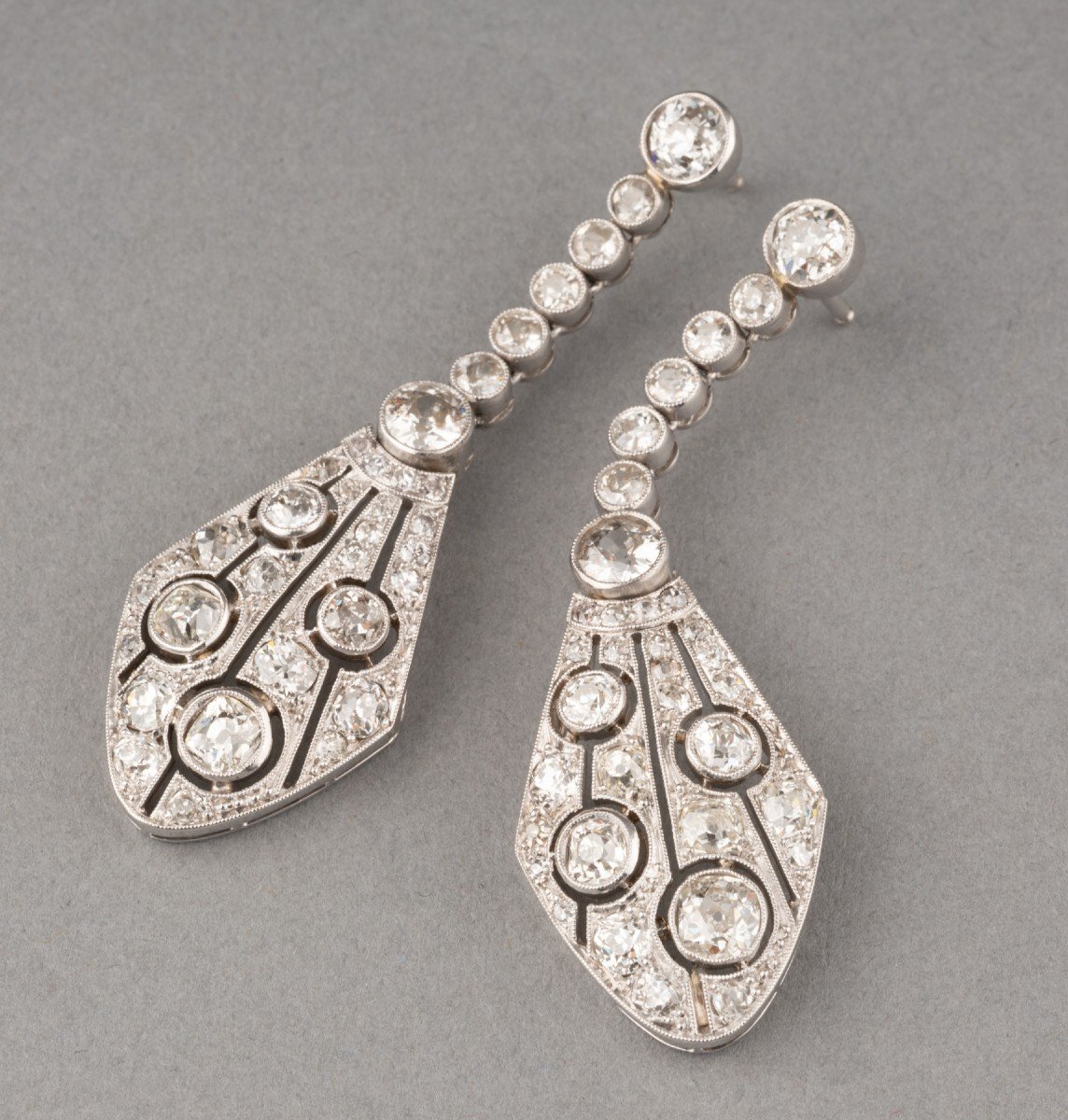 Boucles d'Oreilles Françaises Art Déco En Or Platine Et Diamants