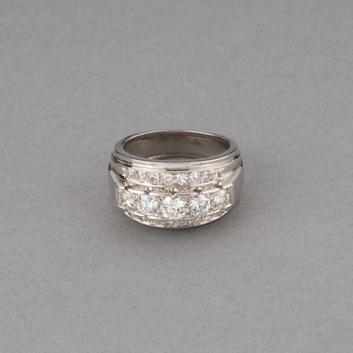 French Art Deco Ring In Platinum And Diamonds-photo-2