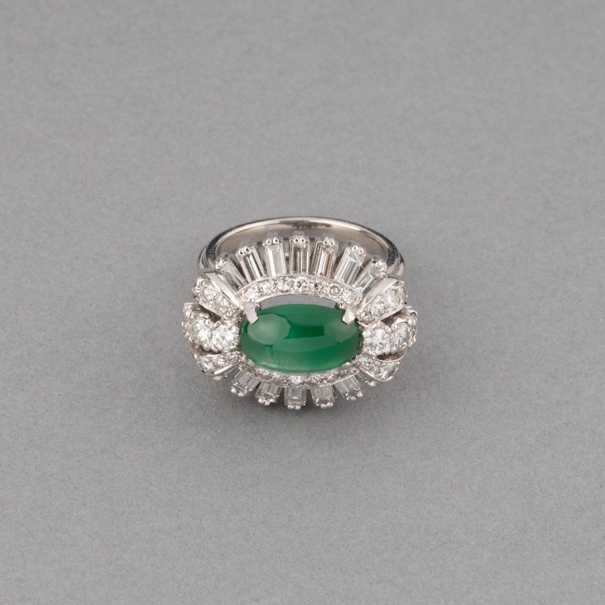 Vintage French Ring In Platinum Diamonds And Emerald-photo-2