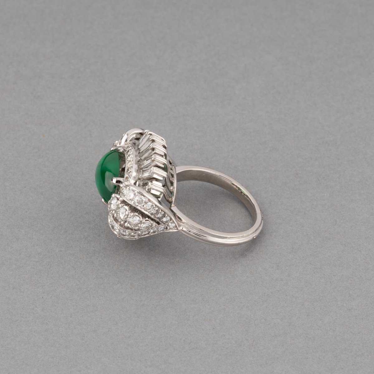 Vintage French Ring In Platinum Diamonds And Emerald-photo-4