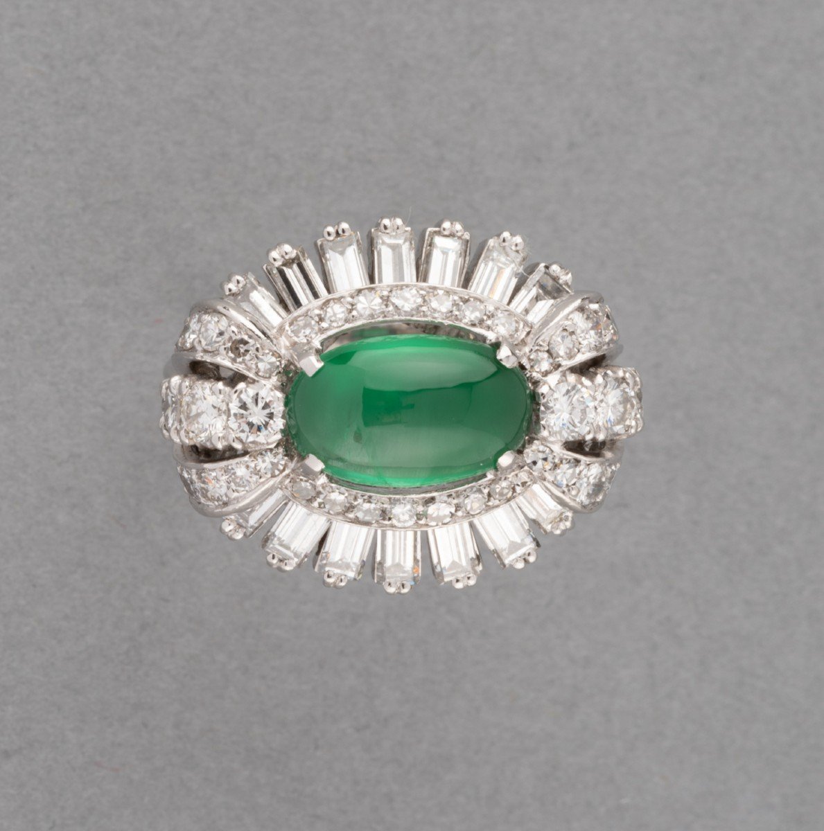 Vintage French Ring In Platinum Diamonds And Emerald