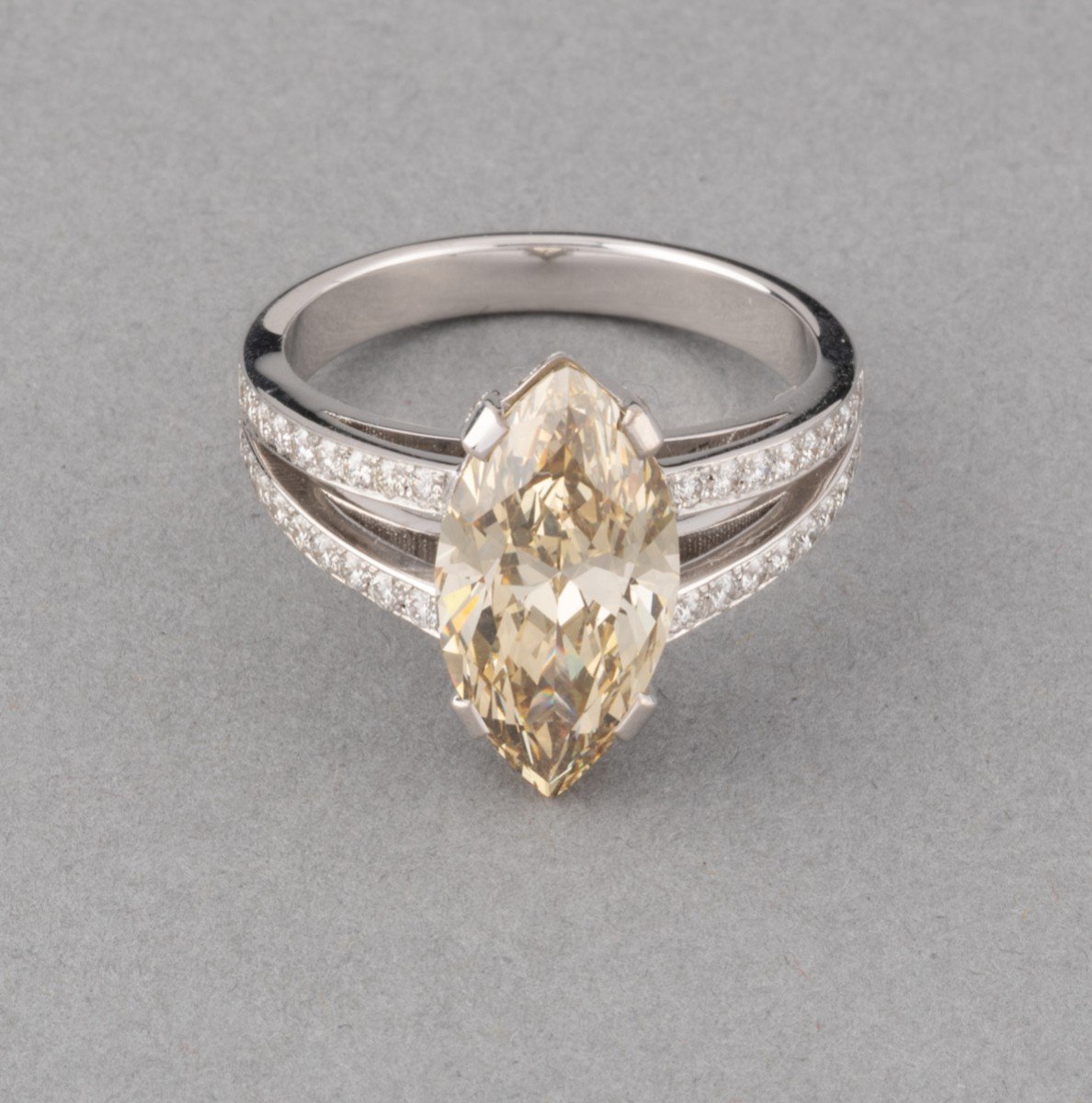 Vintage French Ring 3.19 Carat Certified Diamond