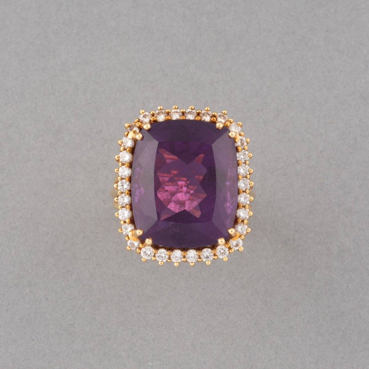 Vintage Gold Ring With Diamonds And Amethyst-photo-2