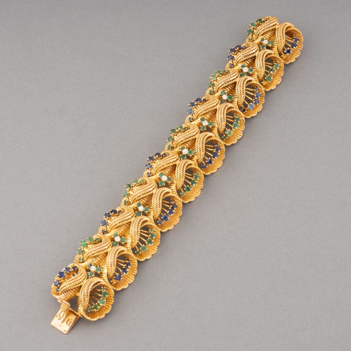 Important Vintage French Bracelet In Gold And Precious Stones-photo-2