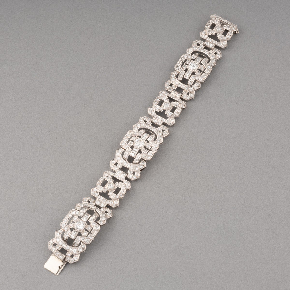 Antique French Art Deco Bracelet In Platinum And Diamonds-photo-4