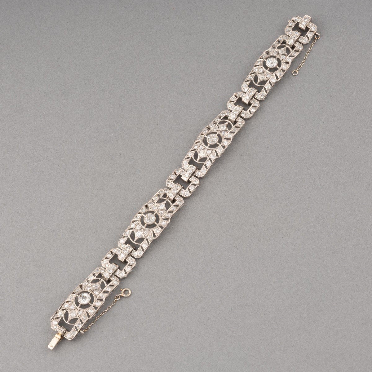 Bracelet Français Ancien Art Déco En Or Platine Et 5 Carats De Diamants