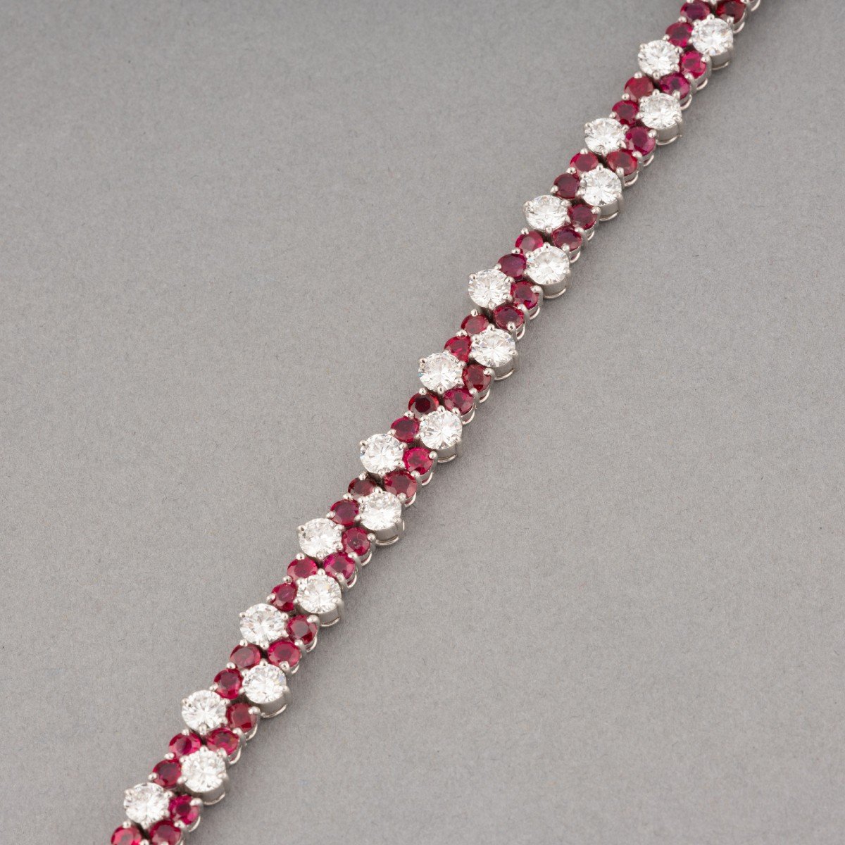 Bracelet Français Vintage En Or Rubis Et 10 Carats De Diamants-photo-3