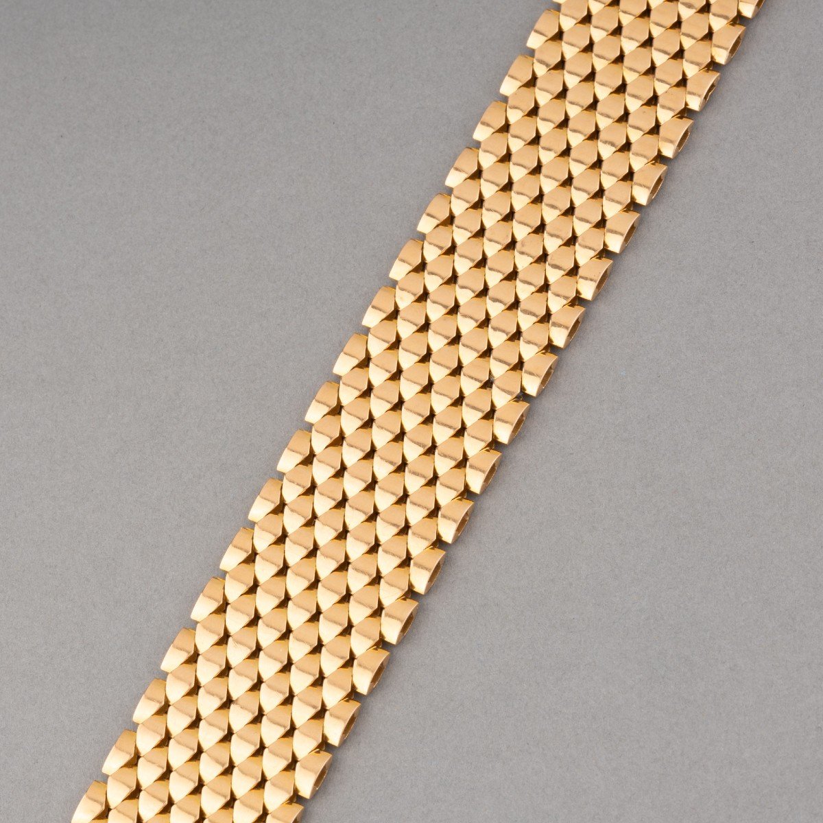 French Retro Belt Bracelet In Gold And Diamonds-photo-4