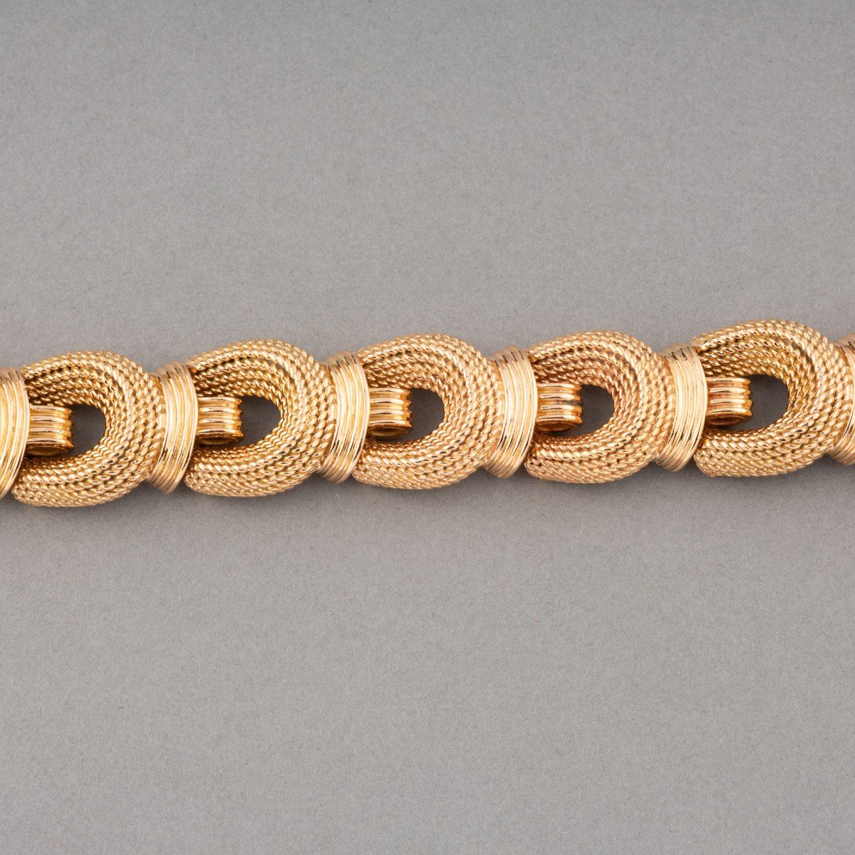 French Retro Gold Bracelet -photo-1