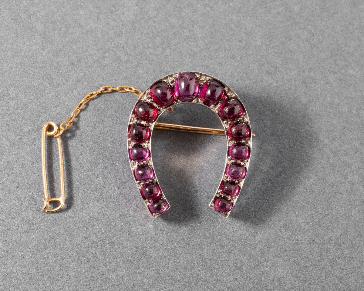 Old French Horseshoe Brooch In Gold And Garnets-photo-4