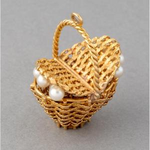 Vintage Italian Charm Pendant In Gold And Pearls
