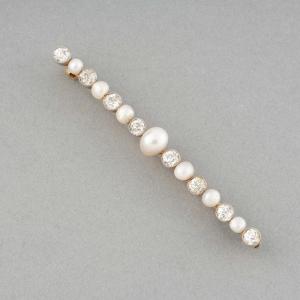 Old French Brooch In Gold Diamonds And Natural Pearls