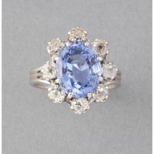 Vintage French Gold Ring With Diamonds And Sri Lankan Sapphire Of 6.46 Carats