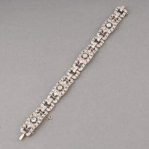 Antique French Art Deco Bracelet In Platinum Gold And 5 Carat Diamonds