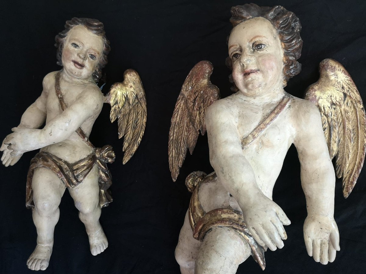 Grande Paire d'Anges En Bois Sculpté Polychromé Et Doré,  Espagne  XVIIème  ( H 68 Cm )