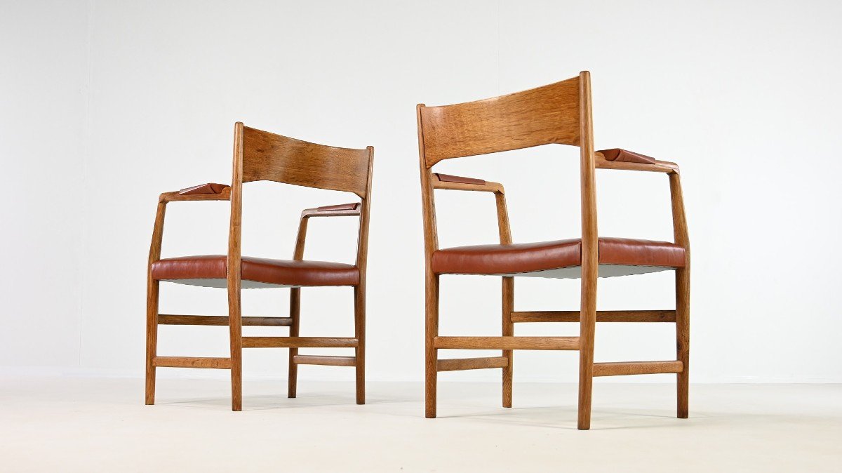 Hans J. Wegner, Town Hall Chair. Oak And Leather, Denmark, Circa 1940-photo-6