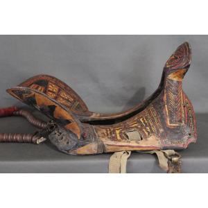 Une Rare Selle Chinoise Des Minorités Yi - Chine, Vers 1900