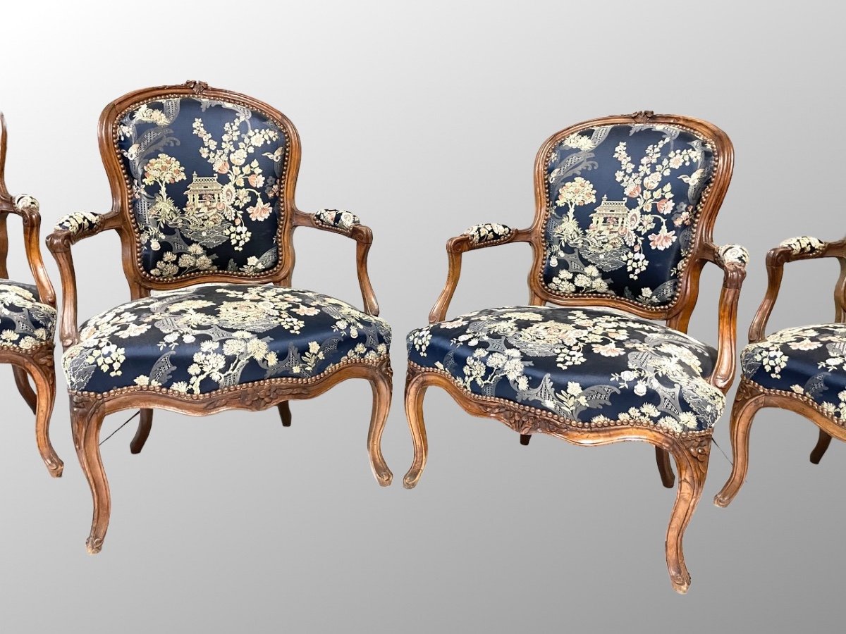 Suite De Quatre Fauteuils En Cabriolet. Epoque Louis XV-photo-2