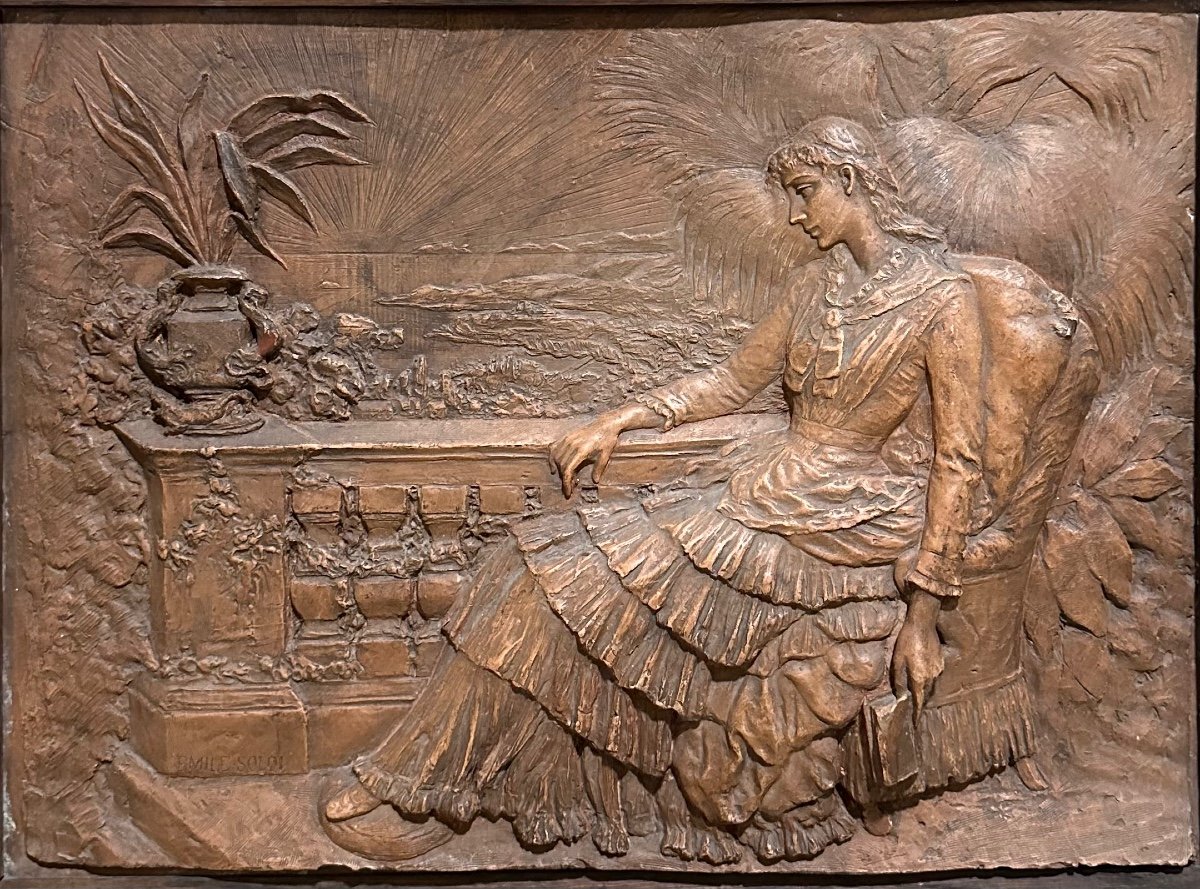 Emile Soldi - Femme Au Balcon - Bas Relief En Terre Cuite 