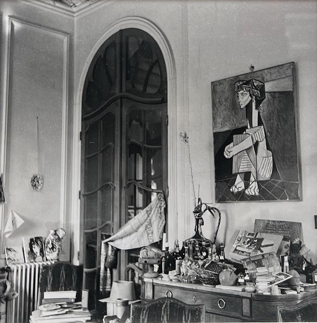 André Gomes - Intérieur de la "Californie", chez Pablo Picasso - épreuve Argentique -photo-2